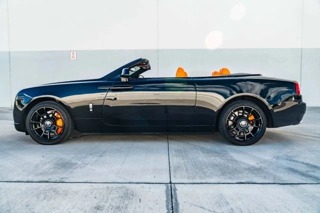 2017 Rolls-Royce Dawn - Image 15 of 21