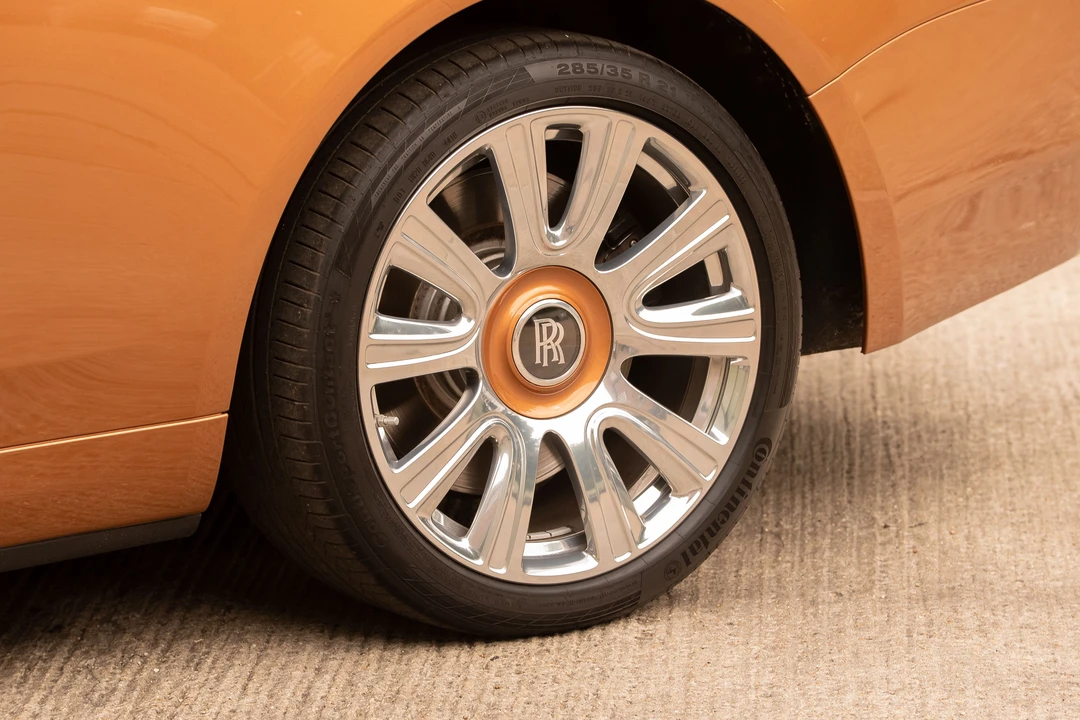 2017 Rolls-Royce Dawn - Image 8 of 31