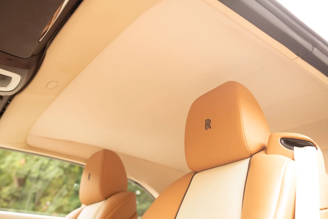 2017 Rolls-Royce Dawn - Image 7 of 31