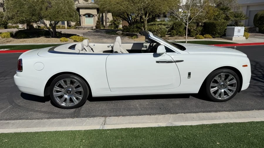 2017 Rolls-Royce Dawn - Image 2 of 21
