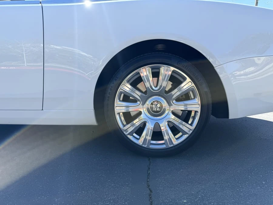 2017 Rolls-Royce Dawn - Image 17 of 21