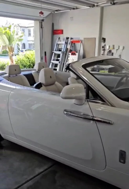 2017 Rolls-Royce Dawn - Image 5 of 12