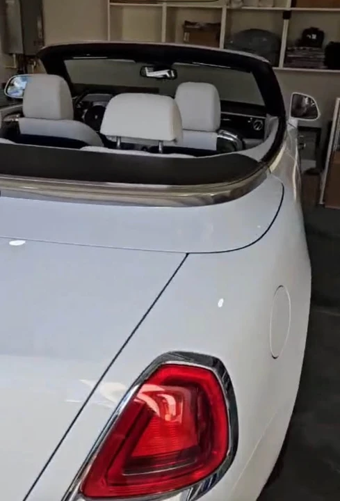 2017 Rolls-Royce Dawn - Image 9 of 12