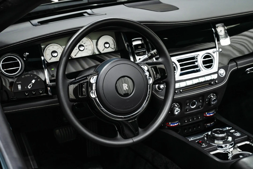 2017 Rolls-Royce Dawn - Image 14 of 21