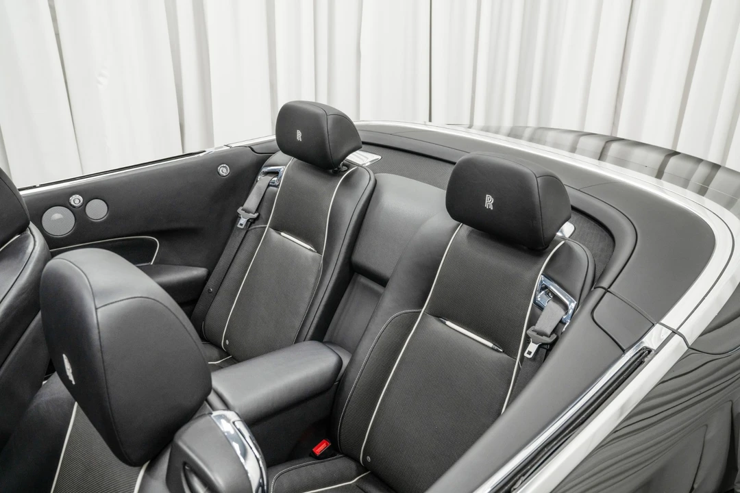 2017 Rolls-Royce Dawn - Image 15 of 21