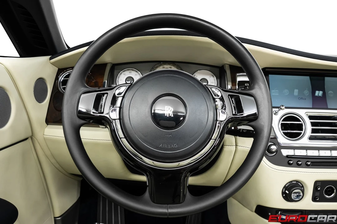 2017 Rolls-Royce Dawn - Image 28 of 31