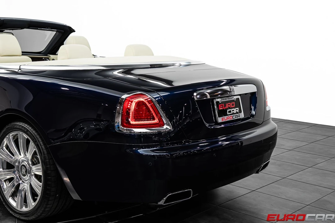 2017 Rolls-Royce Dawn - Image 19 of 31