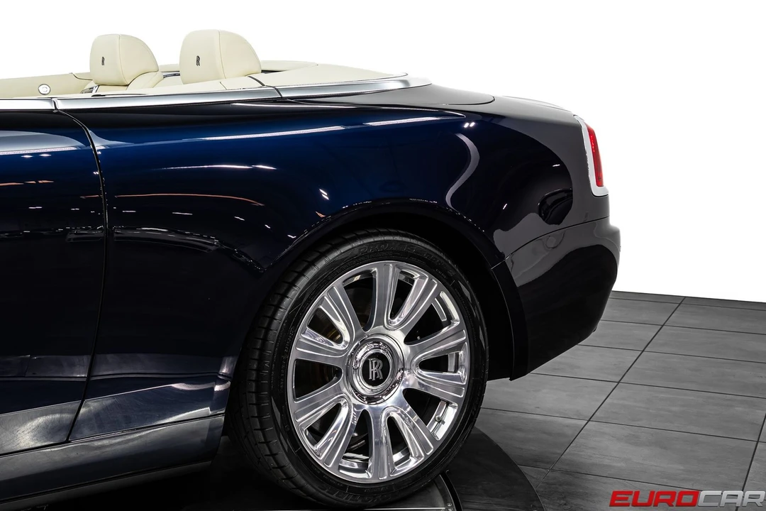 2017 Rolls-Royce Dawn - Image 17 of 31