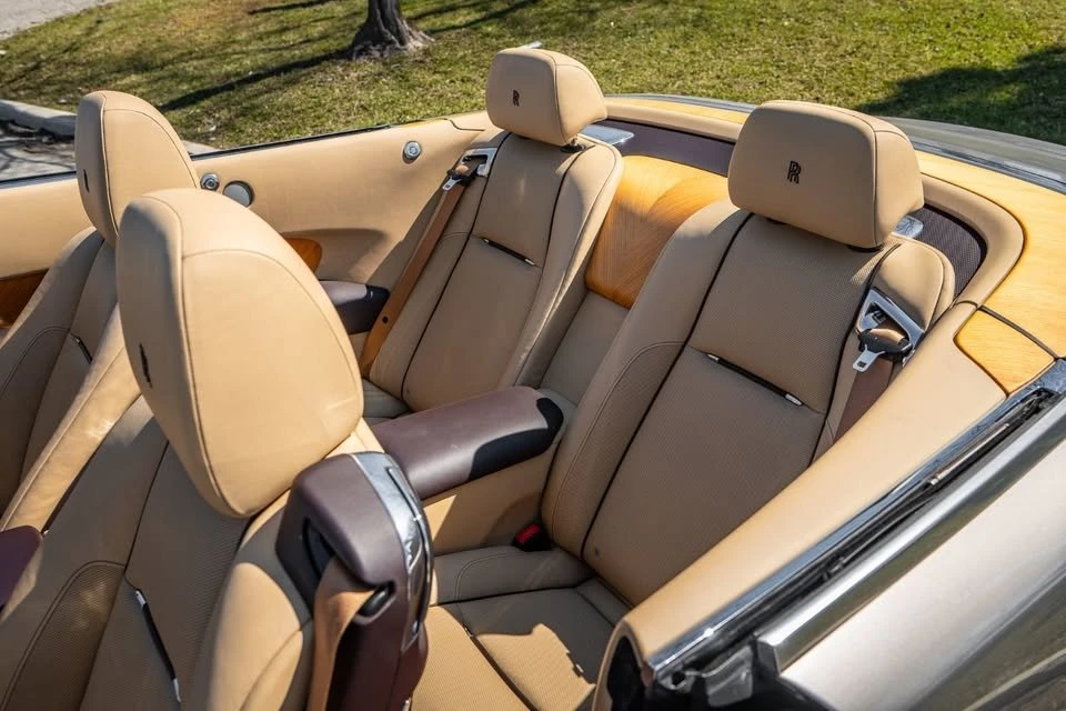 2017 Rolls-Royce Dawn - Image 14 of 17