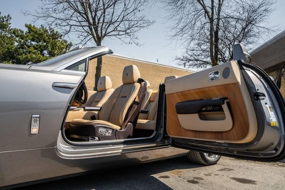 2017 Rolls-Royce Dawn - Image 9 of 19