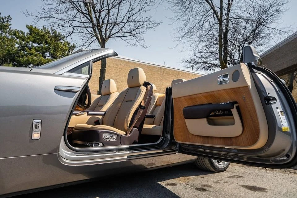 2017 Rolls-Royce Dawn - Image 9 of 19