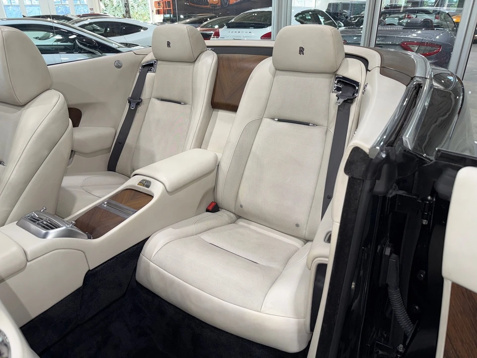 2017 Rolls-Royce Dawn - Image 10 of 21