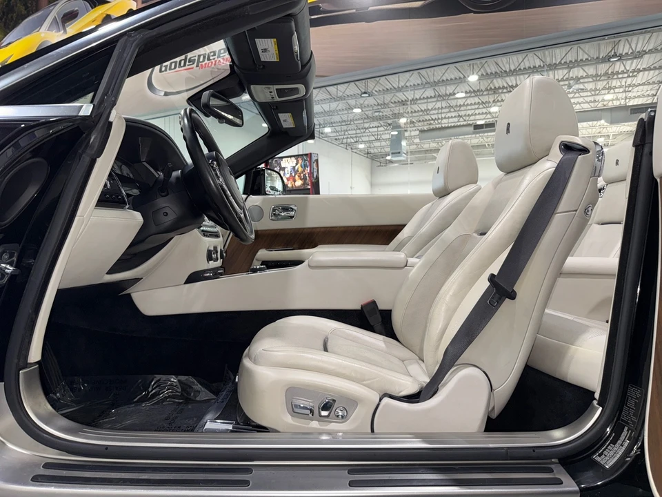 2017 Rolls-Royce Dawn - Image 8 of 21