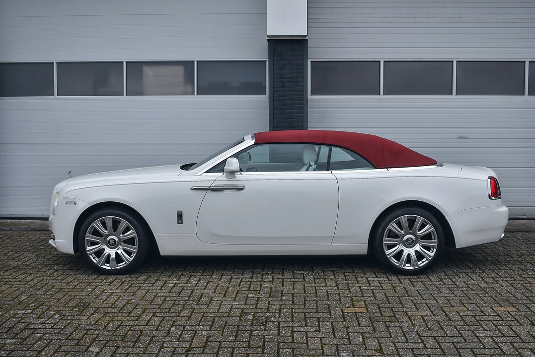2017 Rolls-Royce Dawn - Image 10 of 31