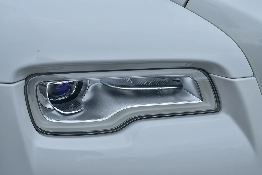 2017 Rolls-Royce Dawn - Image 16 of 31