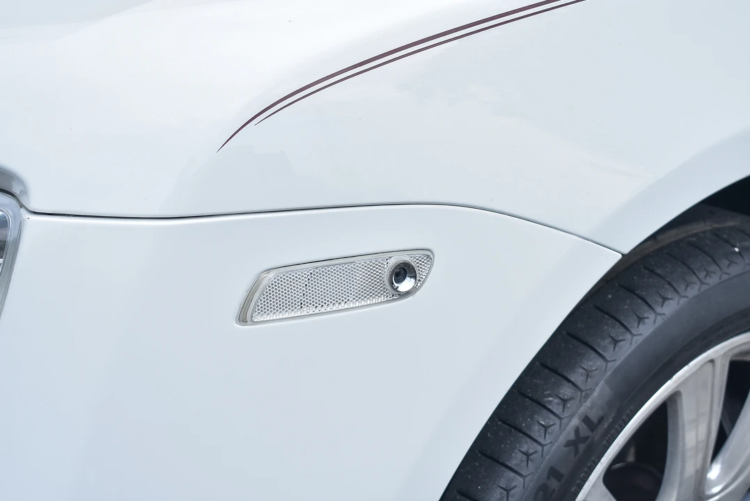 2017 Rolls-Royce Dawn - Image 30 of 31