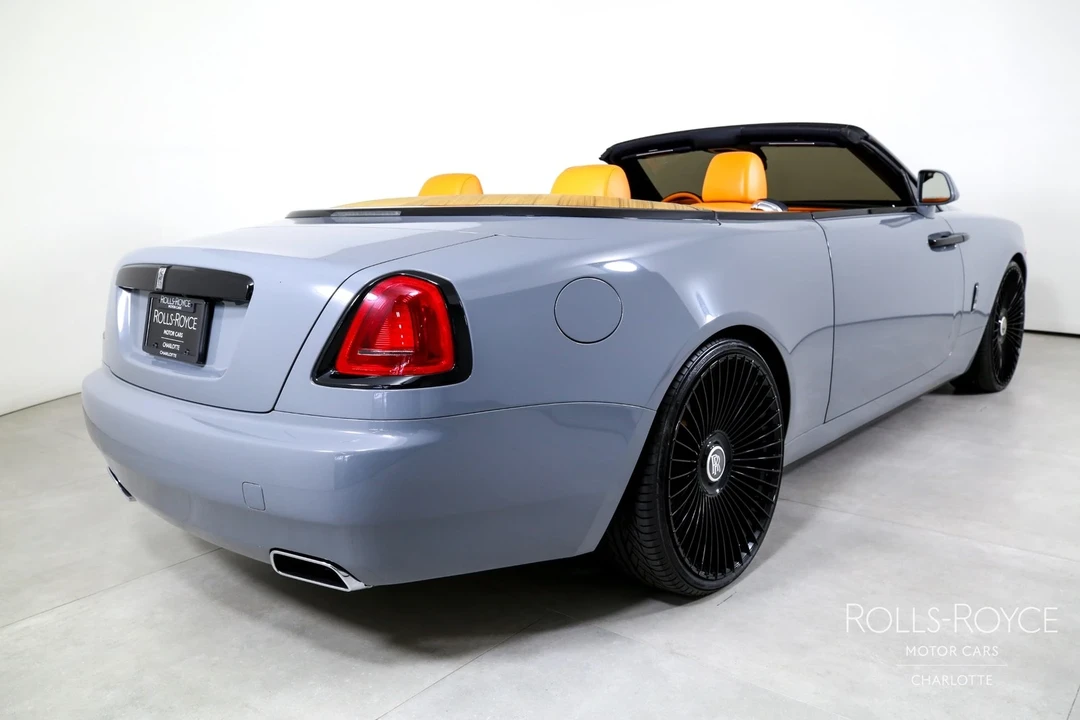 2017 Rolls-Royce Dawn - Image 2 of 12