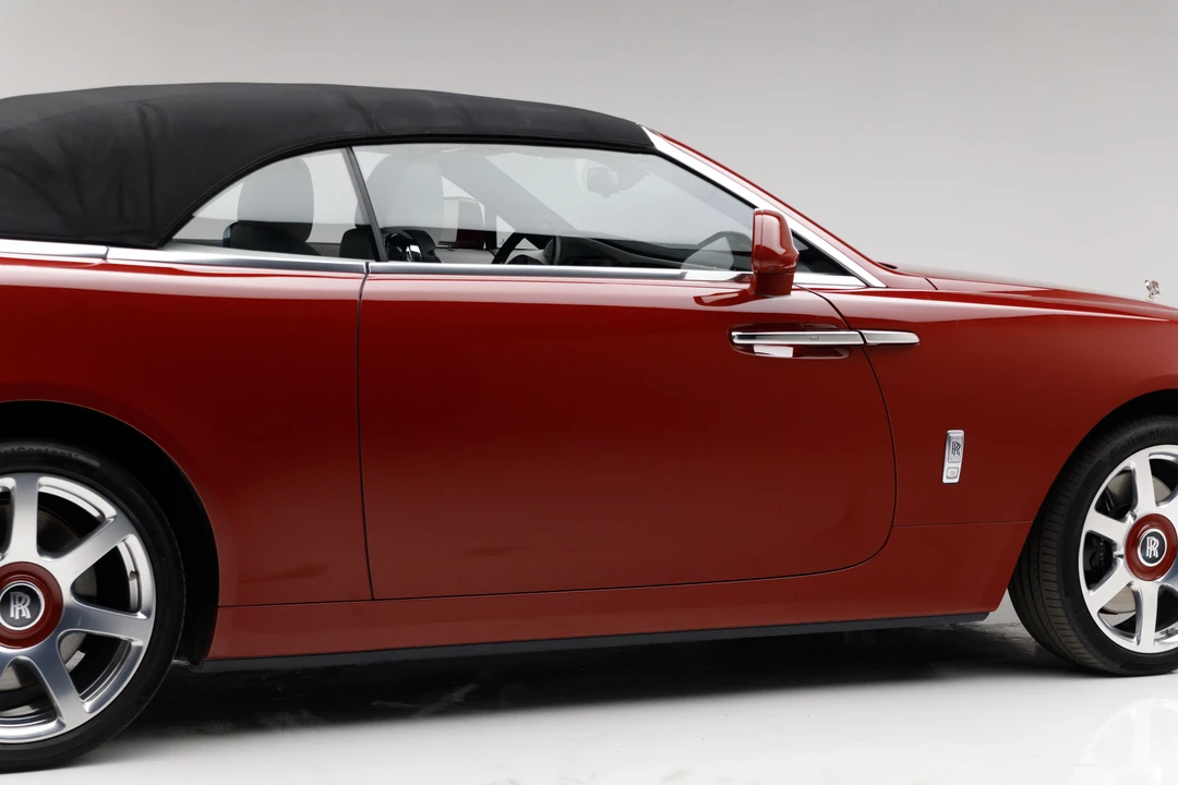 2017 Rolls-Royce Dawn - Image 8 of 31