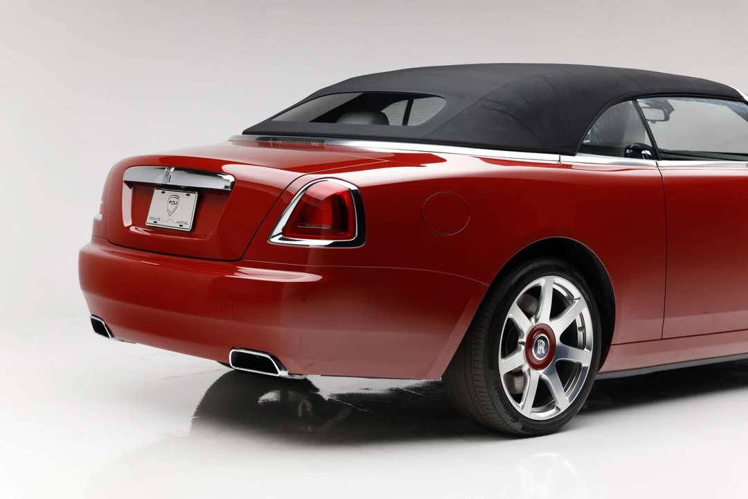 2017 Rolls-Royce Dawn - Image 7 of 31
