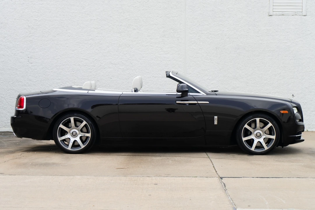 2017 Rolls-Royce Dawn - Image 9 of 21