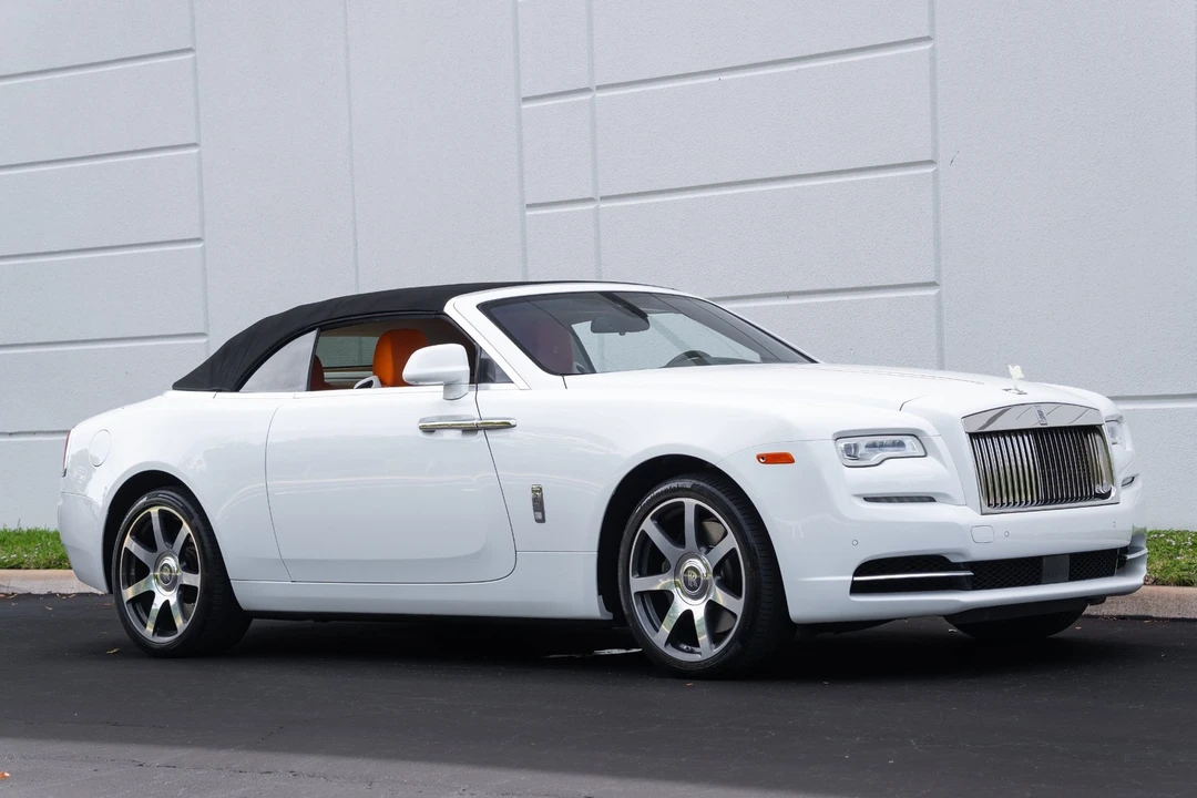2017 Rolls-Royce Dawn - Image 4 of 31
