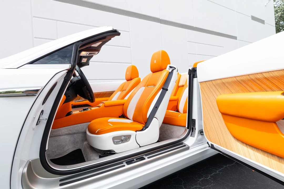 2017 Rolls-Royce Dawn - Image 5 of 31