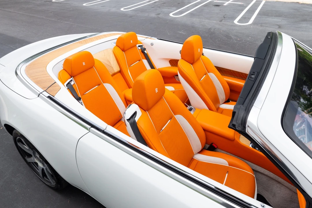 2017 Rolls-Royce Dawn - Image 8 of 31