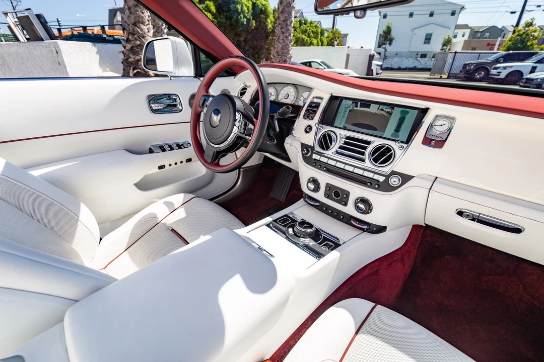 2017 Rolls-Royce Dawn - Image 8 of 12