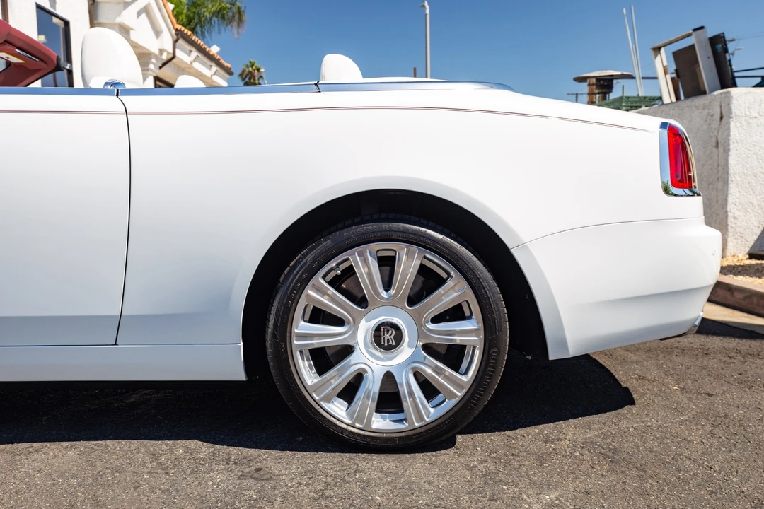 2017 Rolls-Royce Dawn - Image 10 of 21