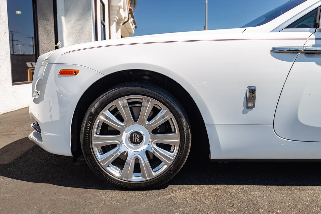 2017 Rolls-Royce Dawn - Image 9 of 12