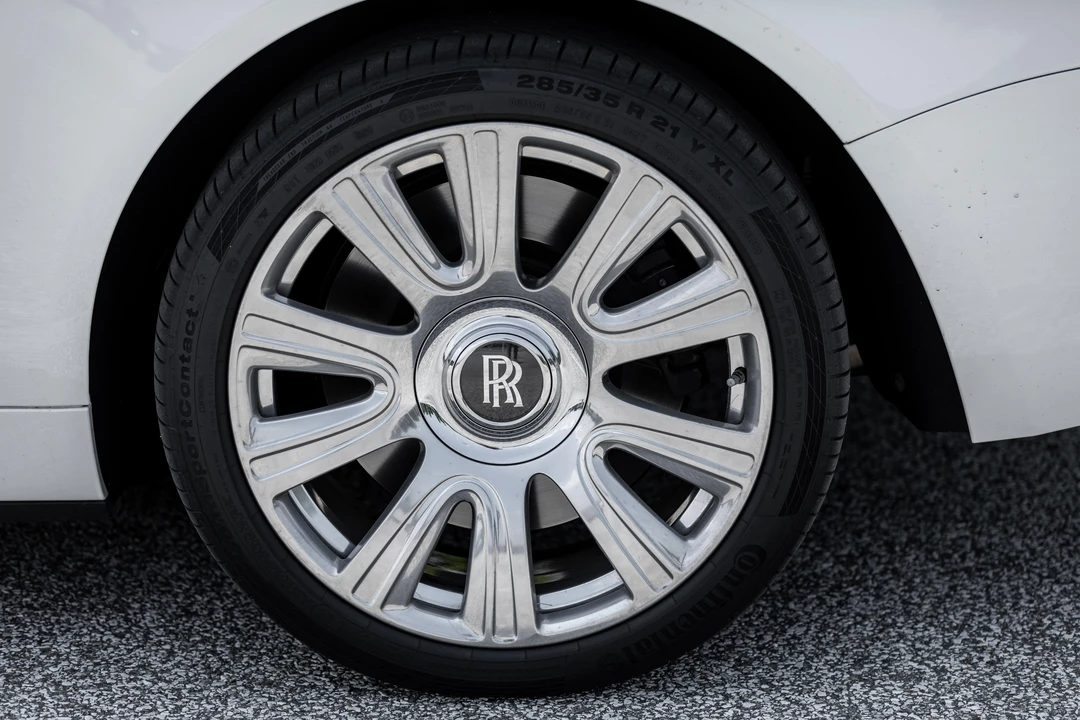 2017 Rolls-Royce Dawn - Image 27 of 31