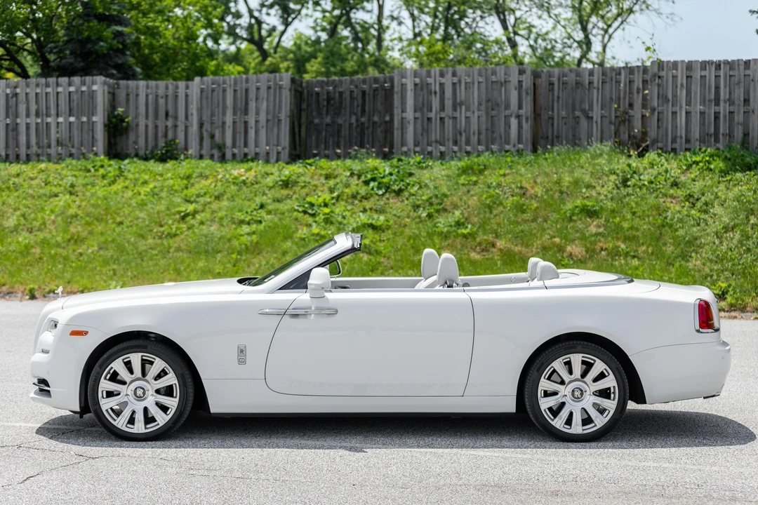 2017 Rolls-Royce Dawn - Image 7 of 31