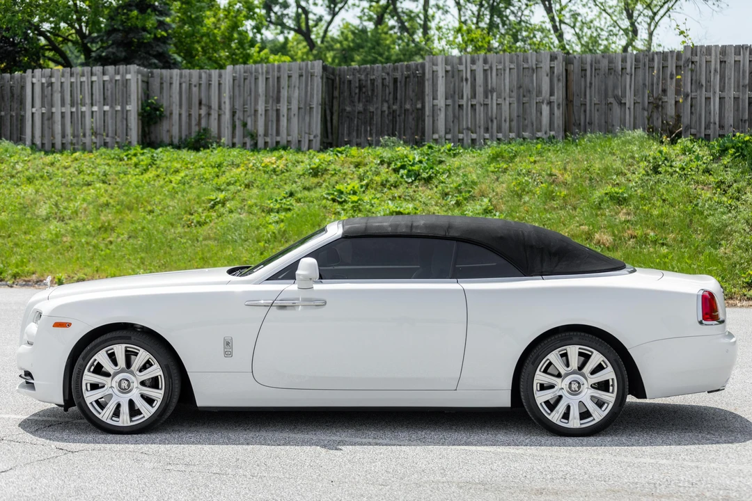2017 Rolls-Royce Dawn - Image 3 of 31