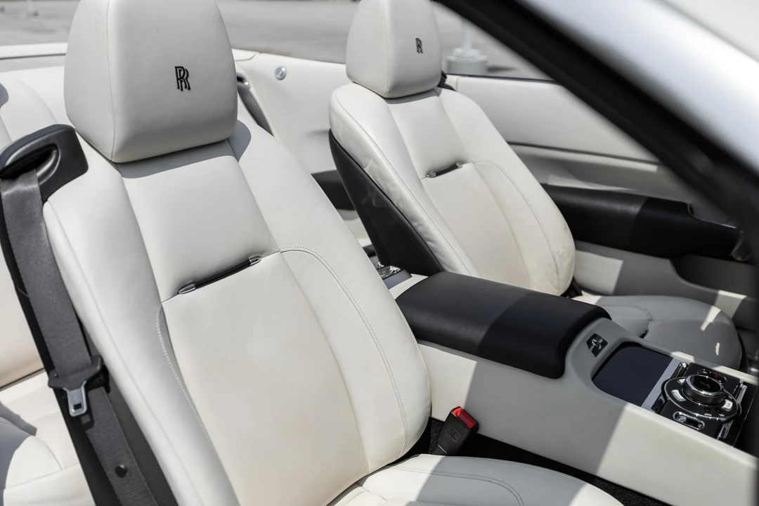2017 Rolls-Royce Dawn - Image 30 of 31