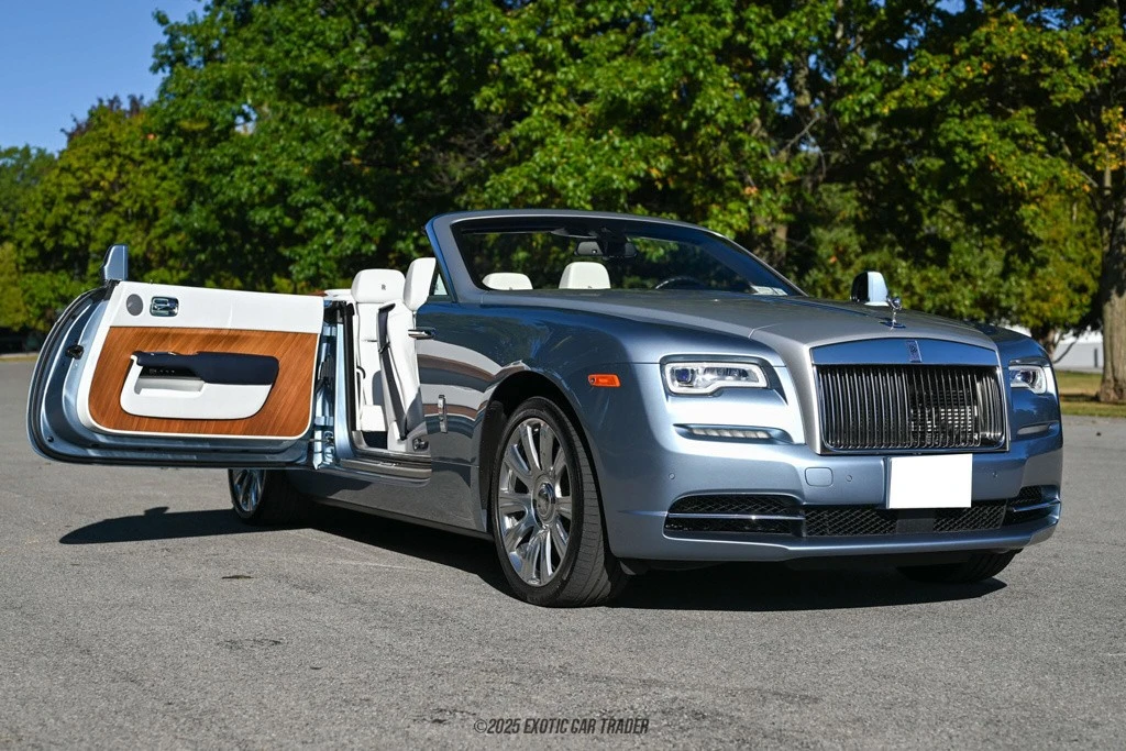 2017 Rolls-Royce Dawn - Image 2 of 12