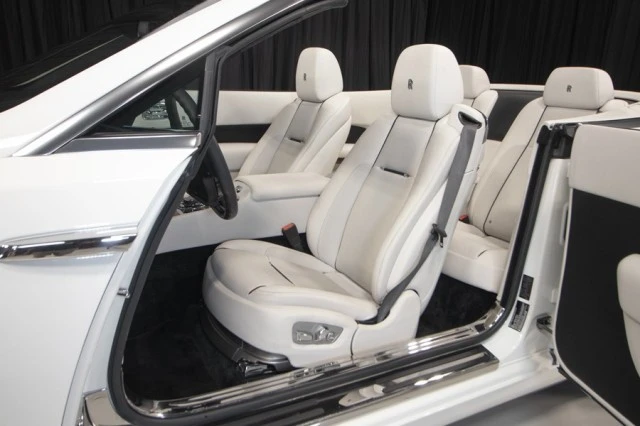 2017 Rolls-Royce Dawn - Image 3 of 21