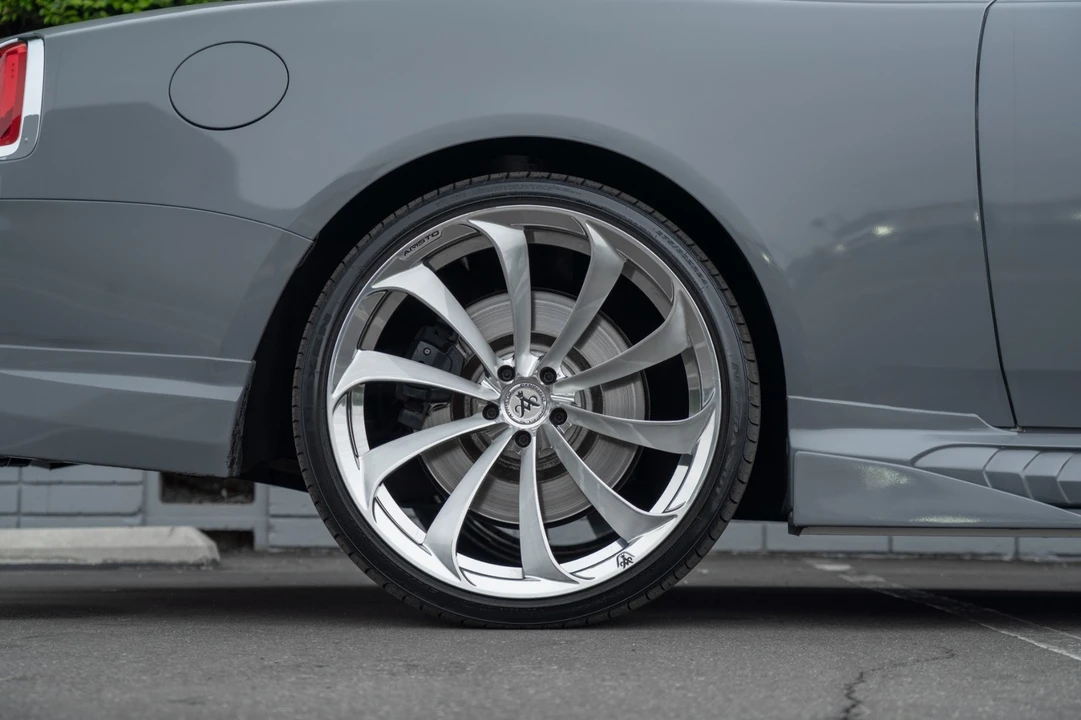 2017 Rolls-Royce Dawn - Image 9 of 12