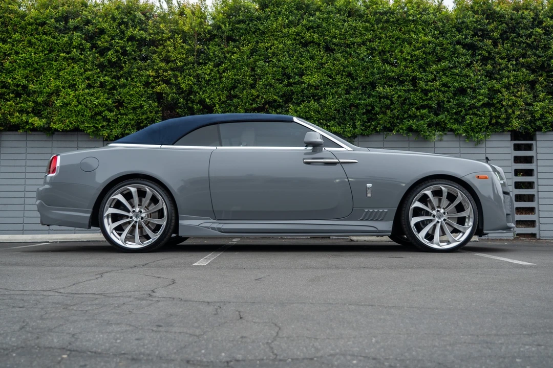 2017 Rolls-Royce Dawn - Image 8 of 12