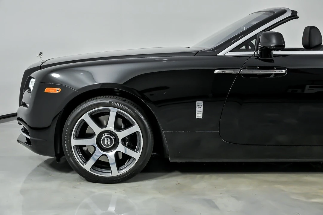 2017 Rolls-Royce Dawn - Image 7 of 31