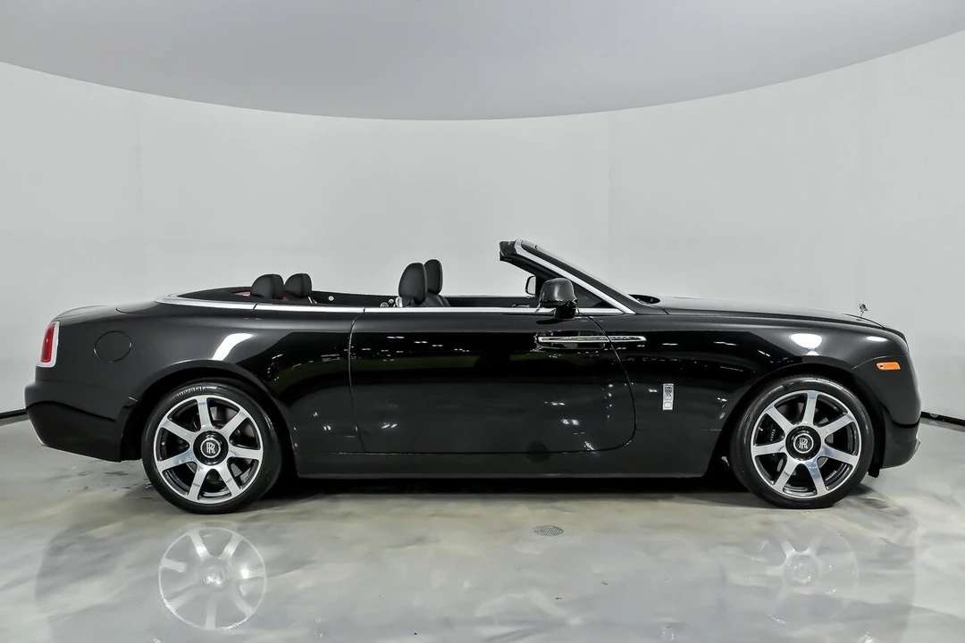 2017 Rolls-Royce Dawn - Image 14 of 31