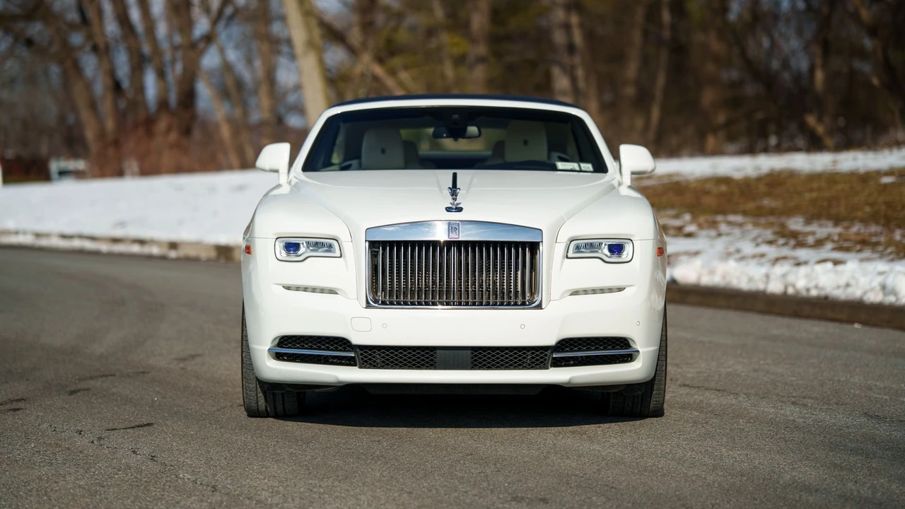 2017 Rolls-Royce Dawn - Image 10 of 31