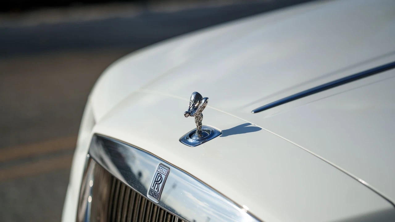 2017 Rolls-Royce Dawn - Image 26 of 31