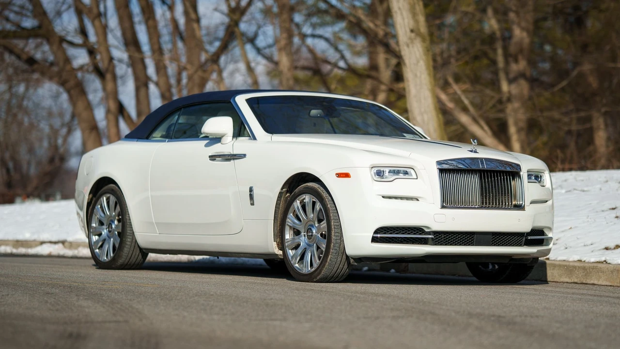 2017 Rolls-Royce Dawn - Image 13 of 31