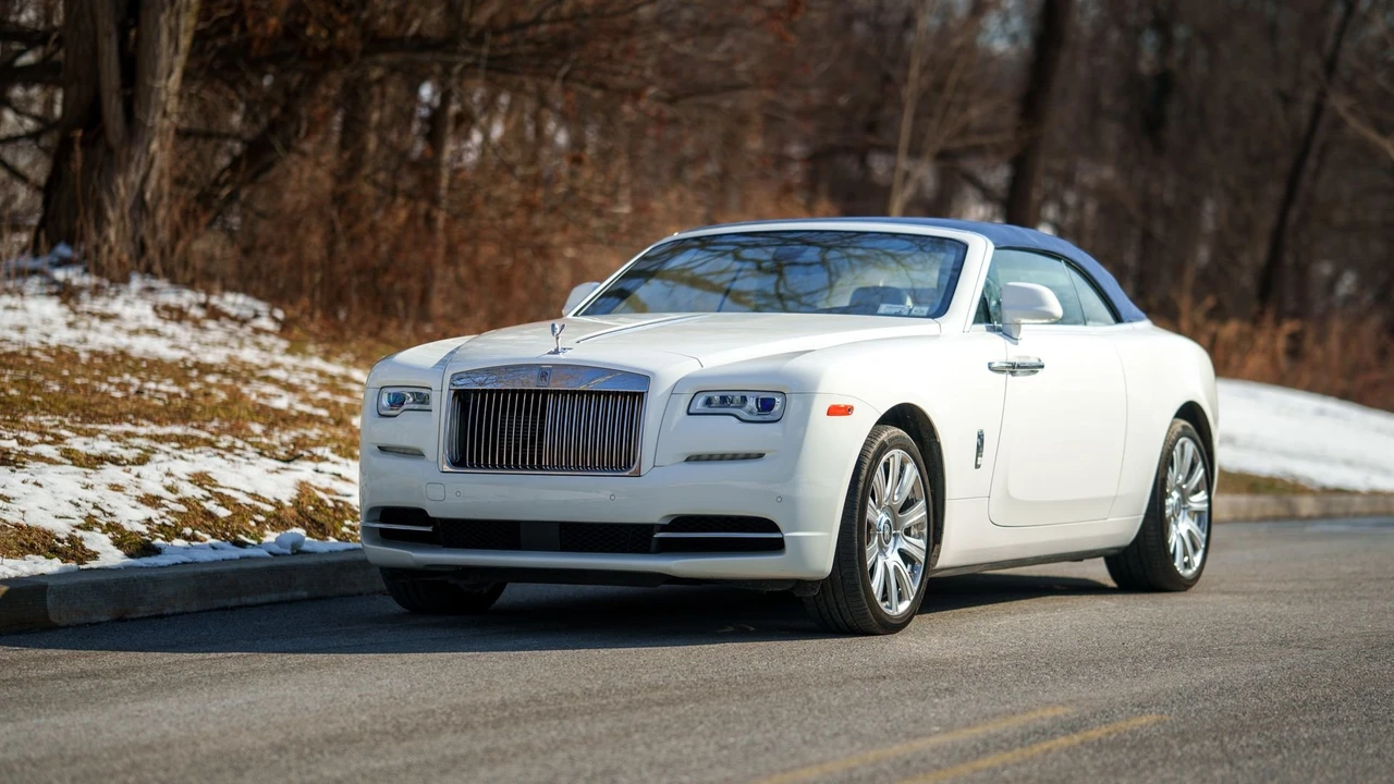 2017 Rolls-Royce Dawn - Image 11 of 31