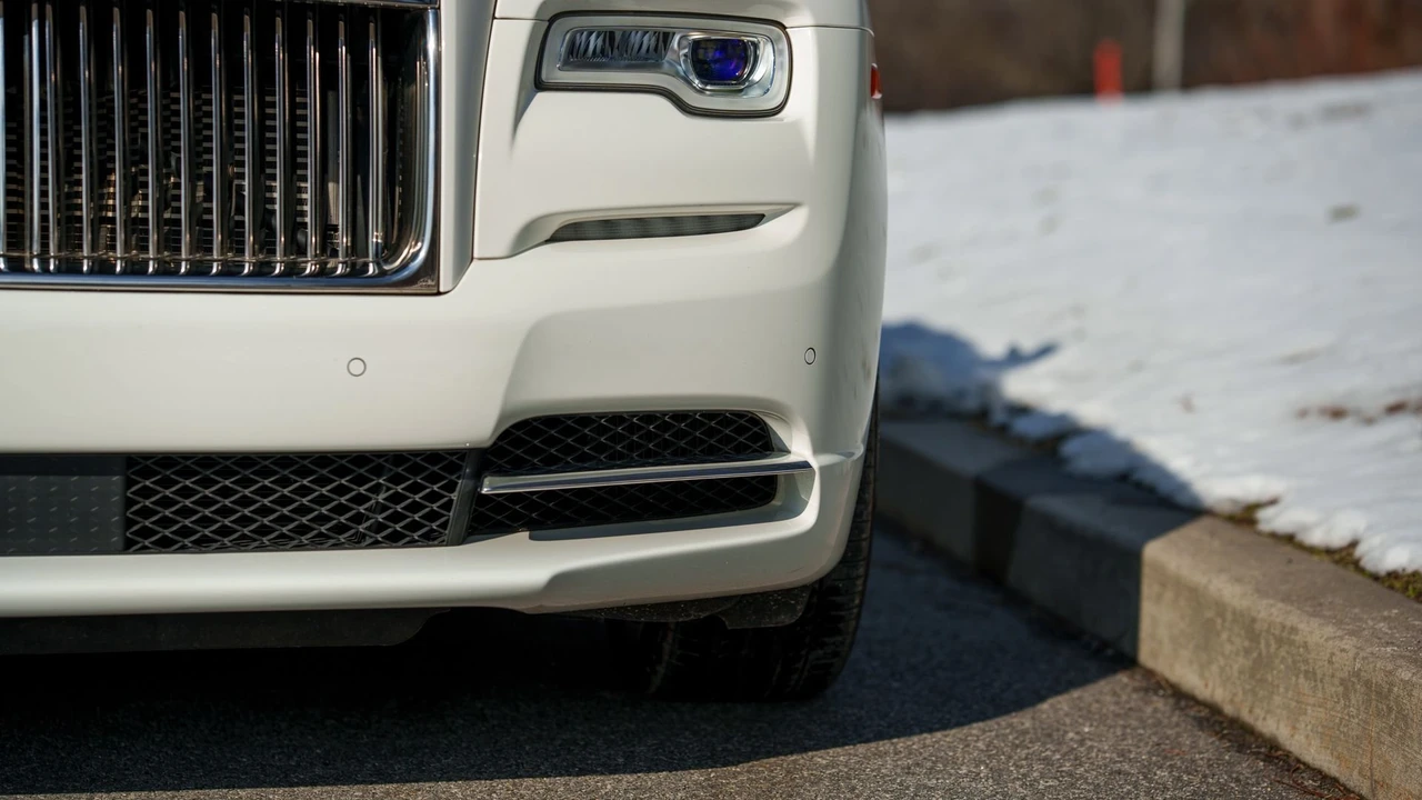 2017 Rolls-Royce Dawn - Image 28 of 31