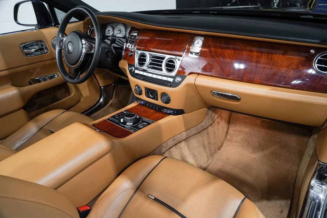 2017 Rolls-Royce Dawn - Image 18 of 21