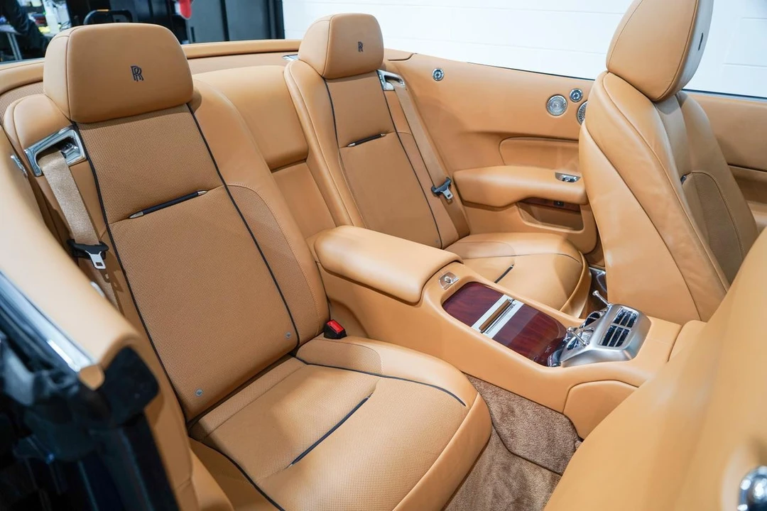 2017 Rolls-Royce Dawn - Image 17 of 21