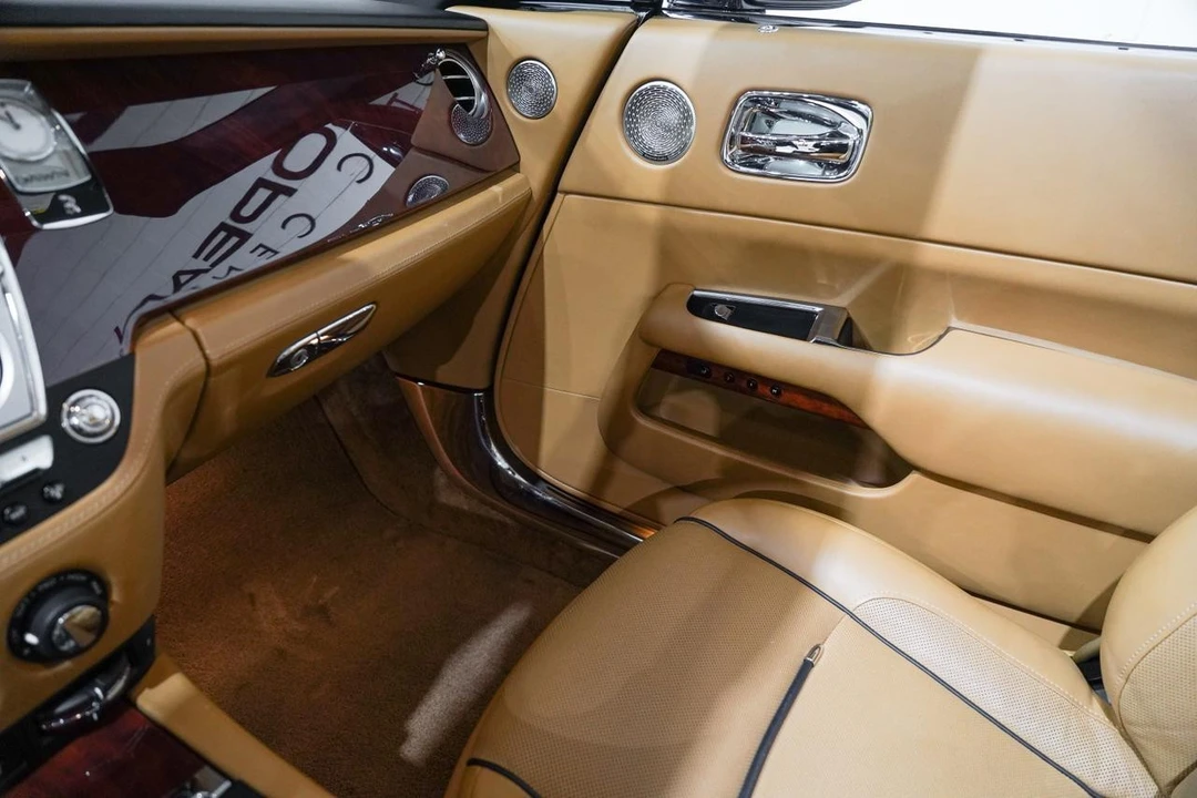 2017 Rolls-Royce Dawn - Image 14 of 21
