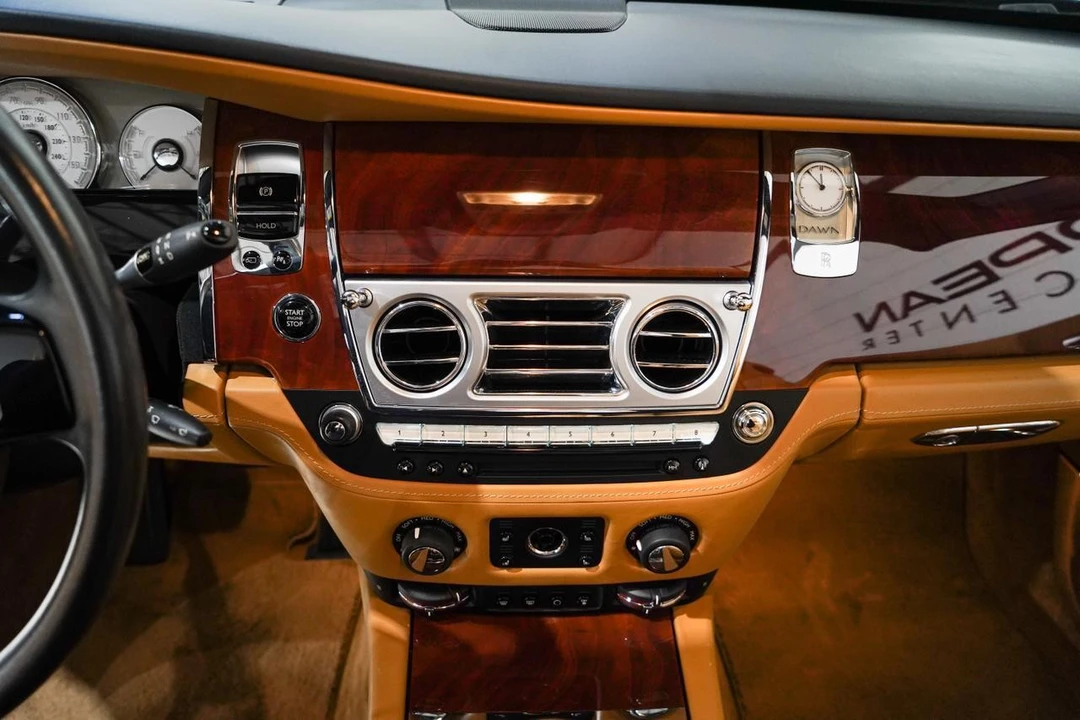 2017 Rolls-Royce Dawn - Image 12 of 21