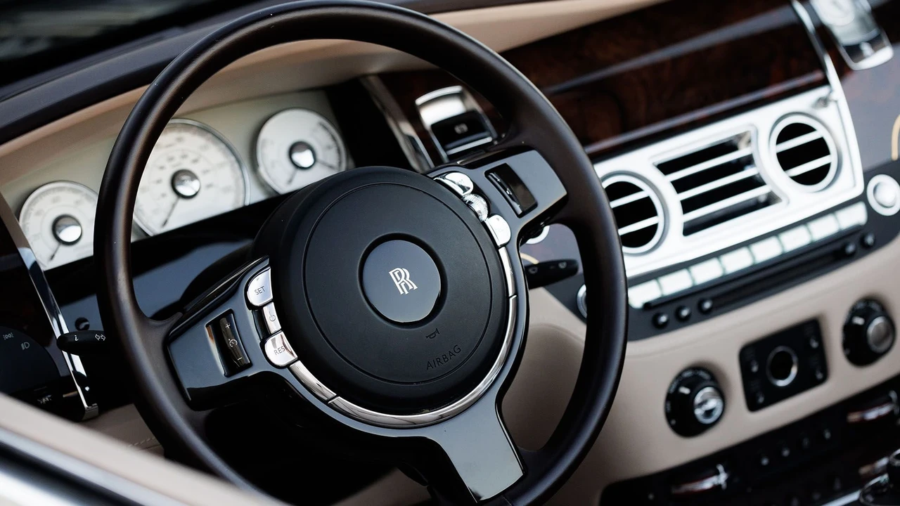 2017 Rolls-Royce Dawn - Image 31 of 31